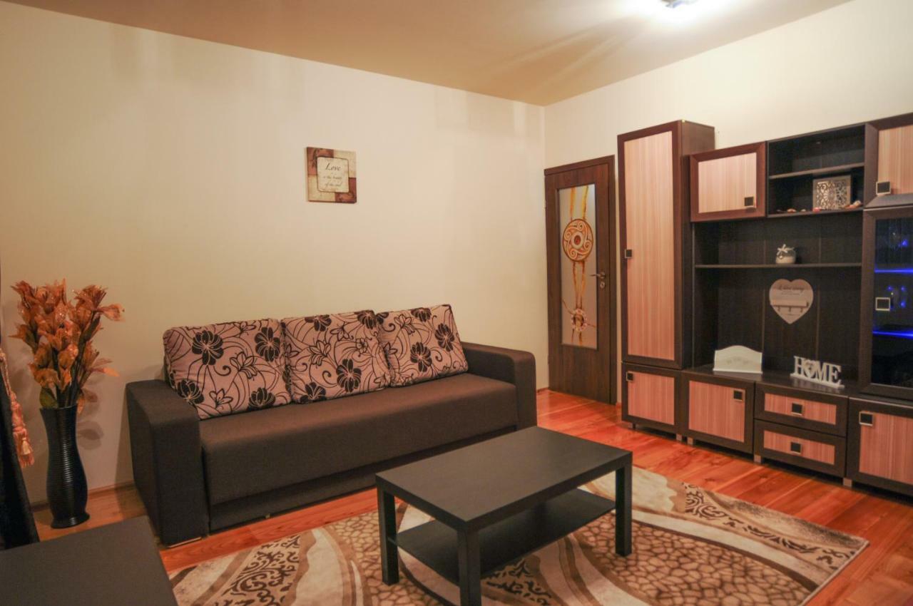 Apartamento Casa Di Luca Braşov Exterior foto